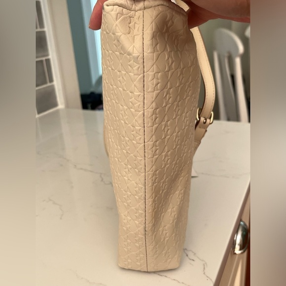 Kate Spade Penn Place Keisha 100% Cow Leather Crossbody Bag in Pebble - Picture 7 of 16